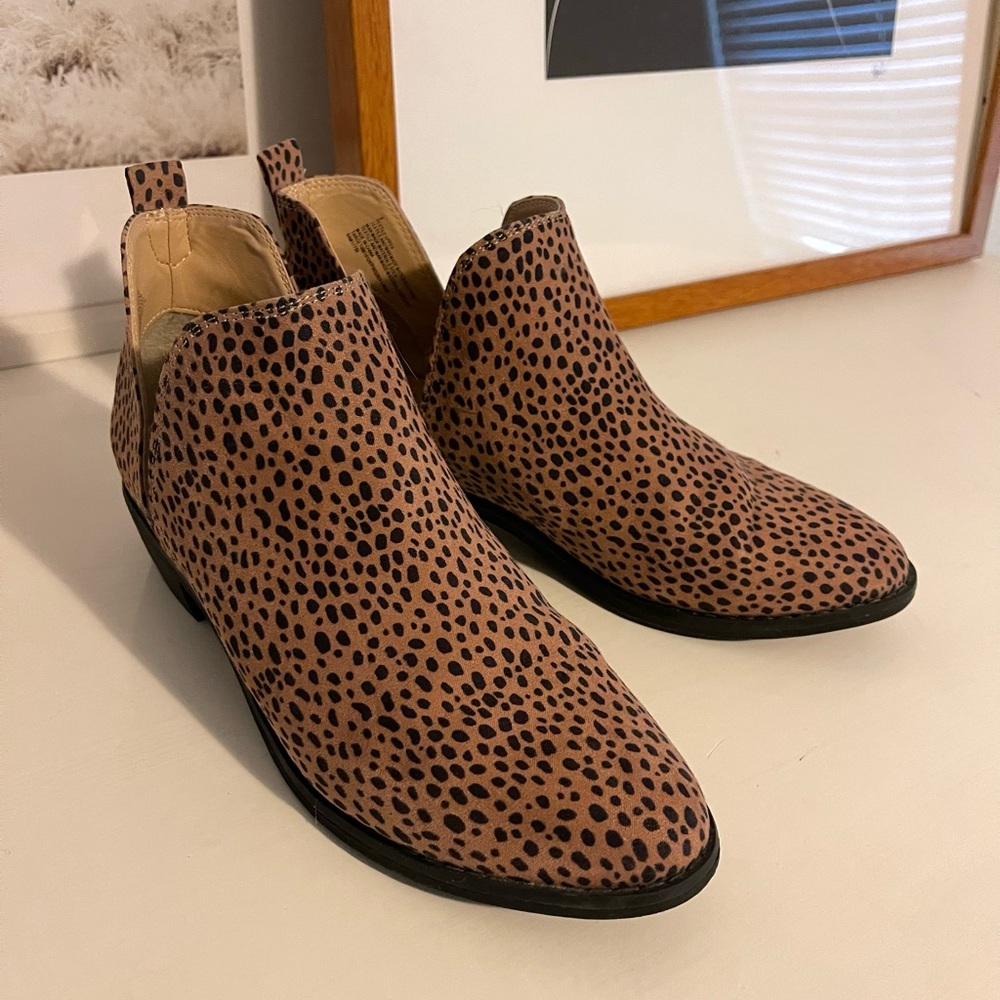Leopard Print Ankle Boot size 9